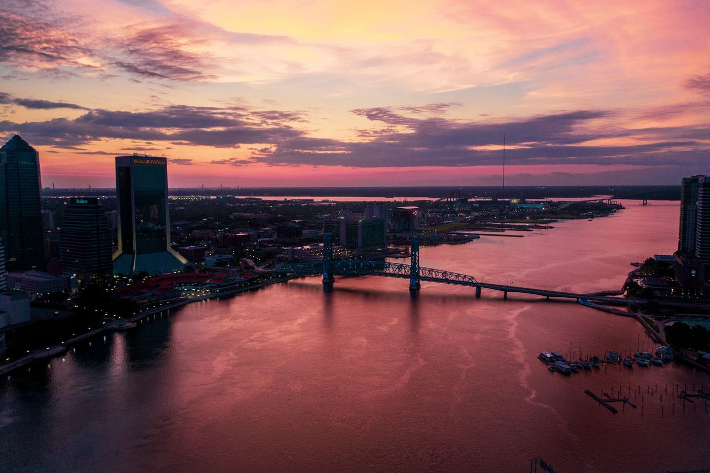 Jacksonville Florida downtown skyline along the St. Johns River